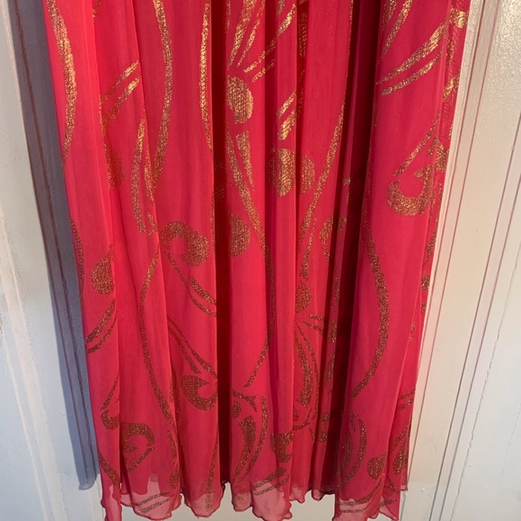 Pink gown - Picture 4 of 7